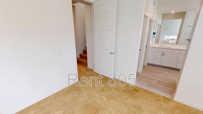 Building Photo - 561 Winchester Dr