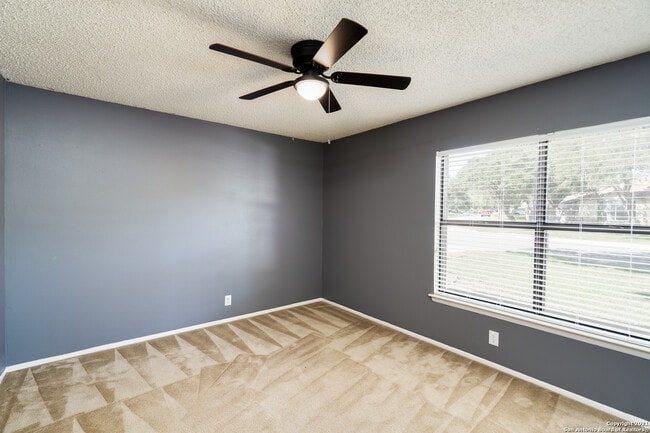 Building Photo - 9614 Fern Crest