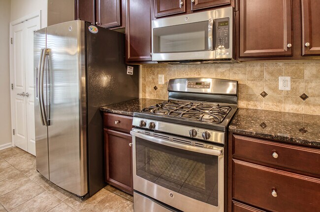 Building Photo - 2704 Egret Way