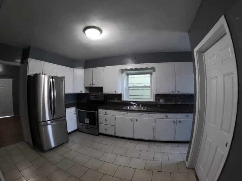 Building Photo - 61 Poplar St