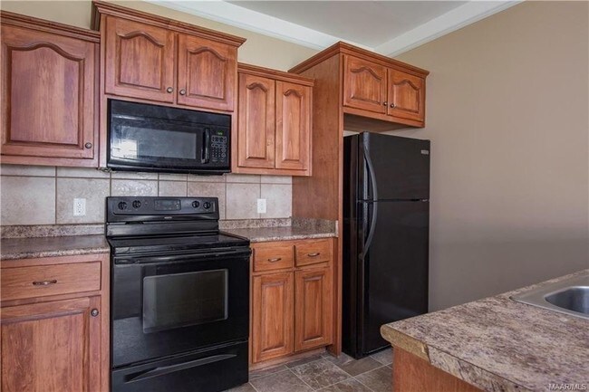 Building Photo - 2600 Brantford Pl