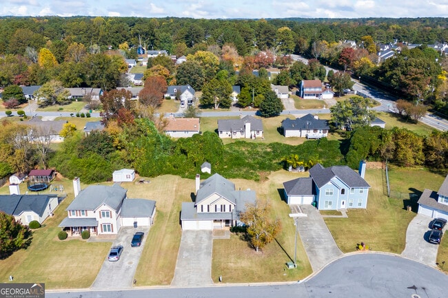 Building Photo - 399 Thomas Downs Way