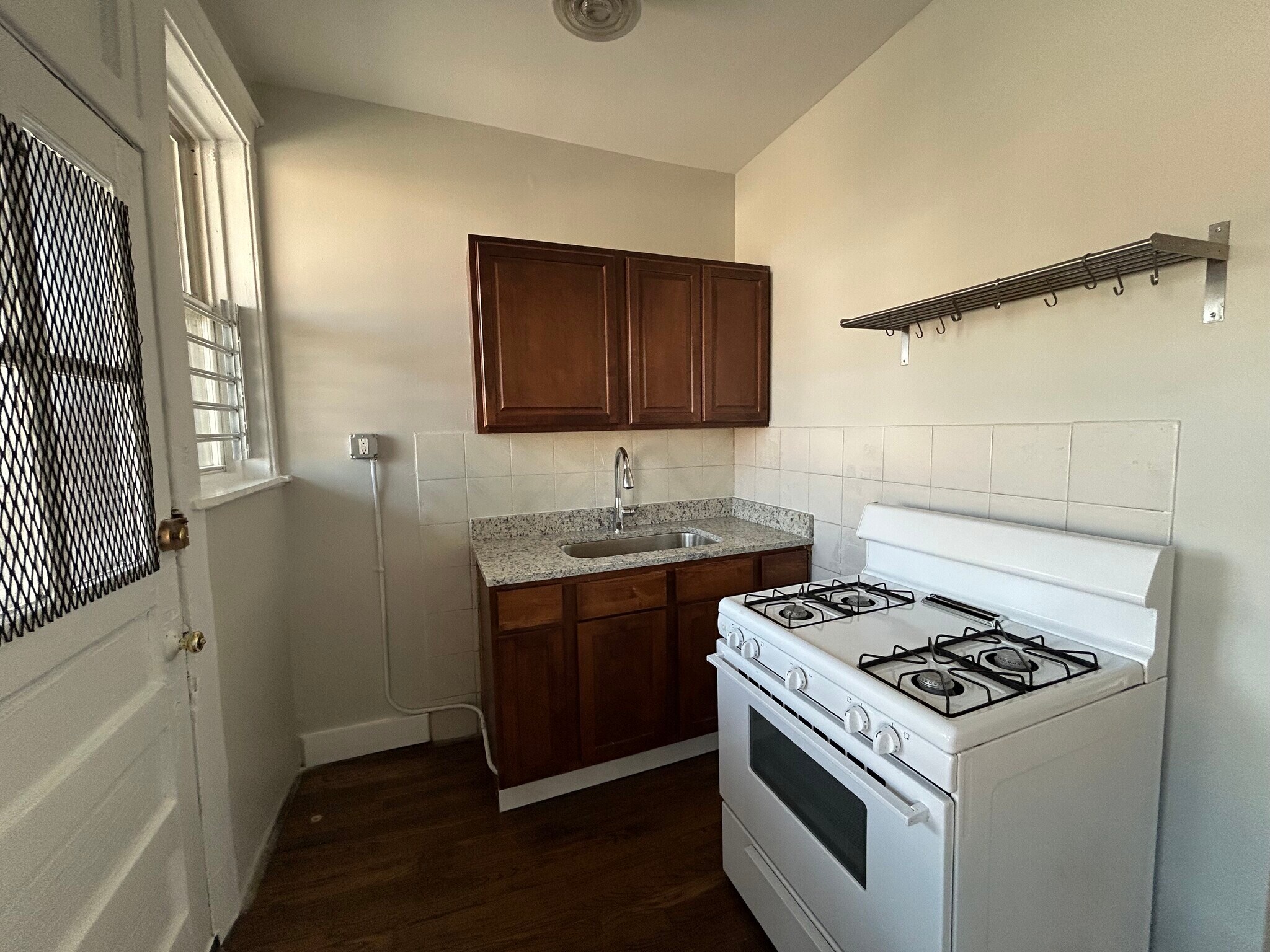 Building Photo - 2648 N Spaulding Ave
