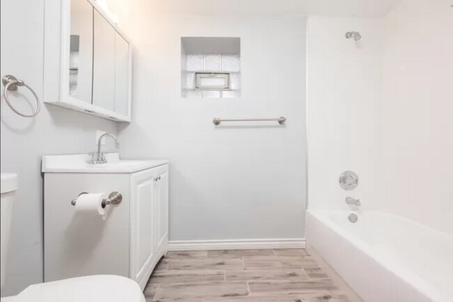 Bathroom - 2133 S California Ave
