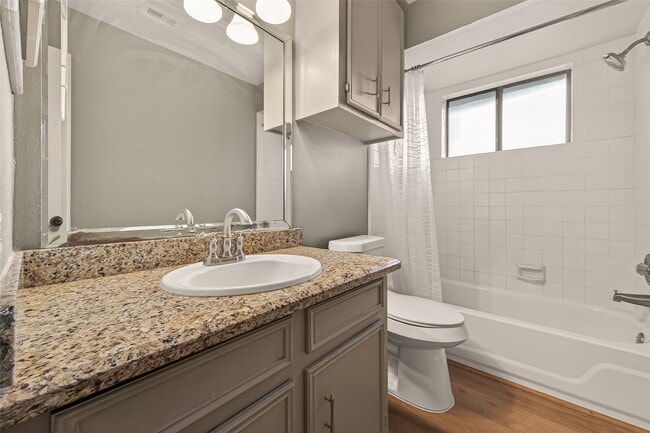 Building Photo - 3204 Farmers Field