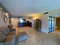 Building Photo - 3300 N Palm Aire Dr