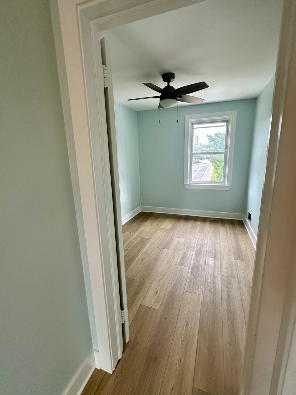 Building Photo - 863 Bosley Ave