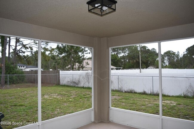 Building Photo - 2749 Freehold Ave SE