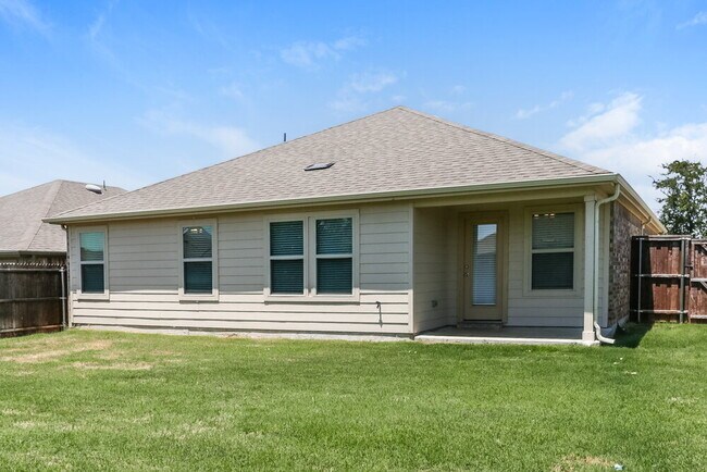 Building Photo - 980 Alton Dr