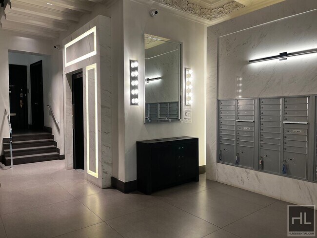 Building Photo - WEST 72 STREET