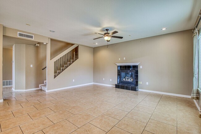 Building Photo - Beautiful Corner lot House