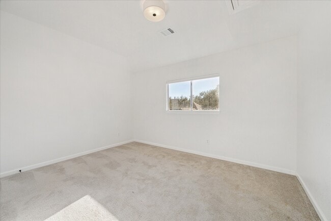 Building Photo - 315 Vantage Pointe Cir