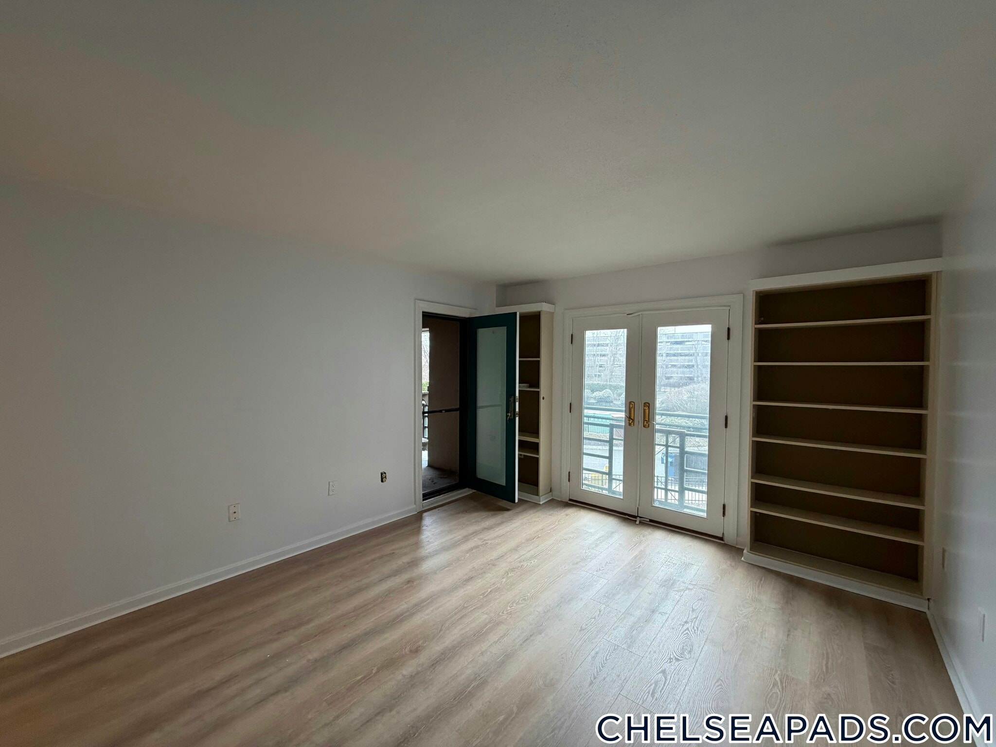 Building Photo - 165 Cottage St