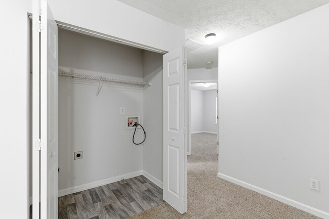 Building Photo - NOW READY!!! 3 bedroom home in sought out Austell city!!!