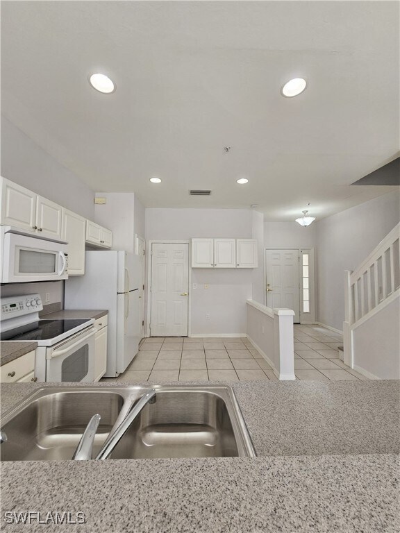 Building Photo - 763 Hampton Cir
