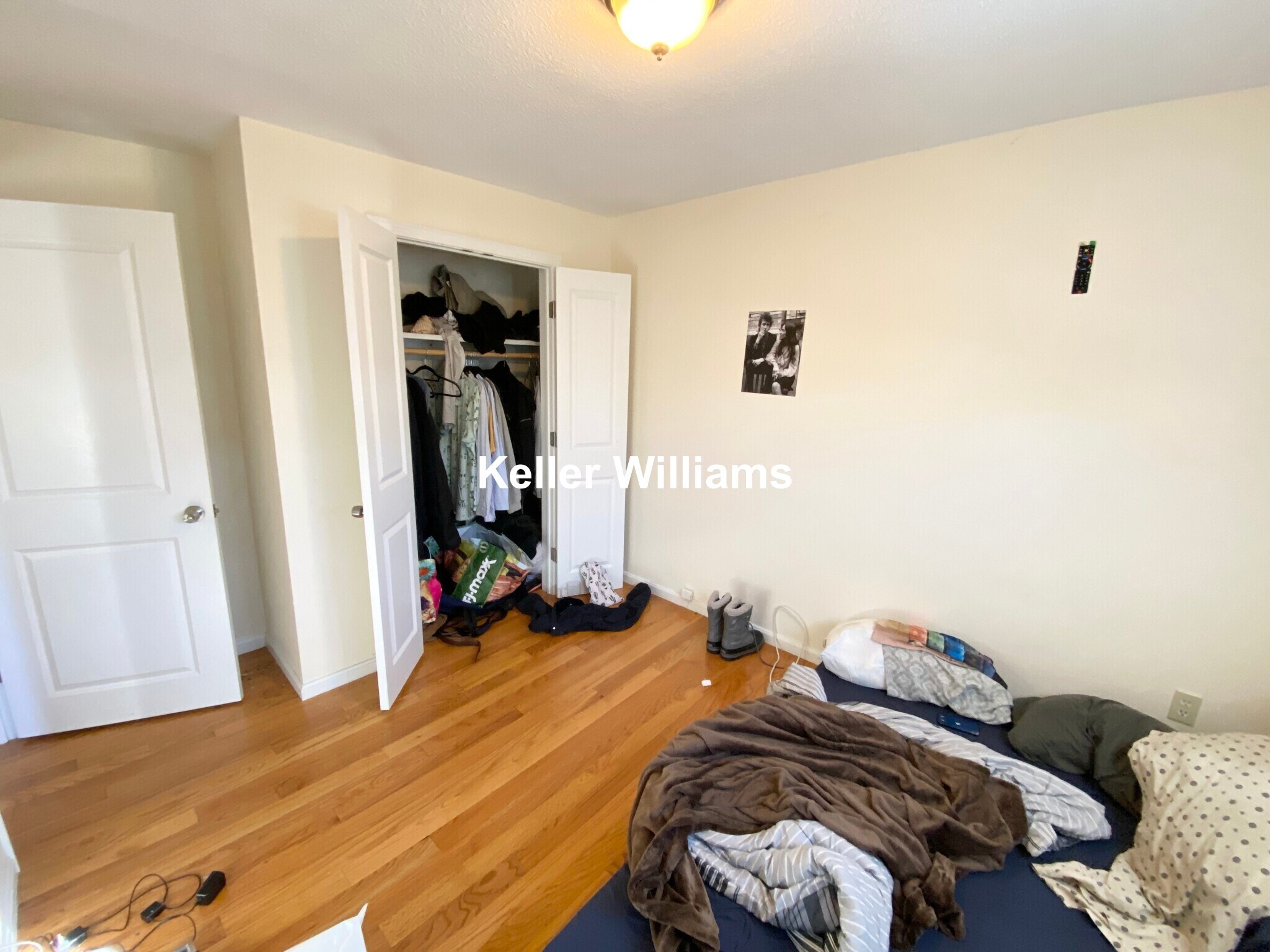 Building Photo - 41 Lawn St