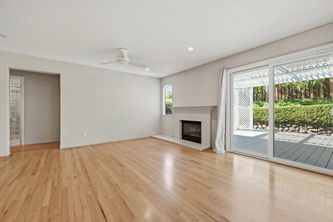 Building Photo - 4125 Fireside Ct
