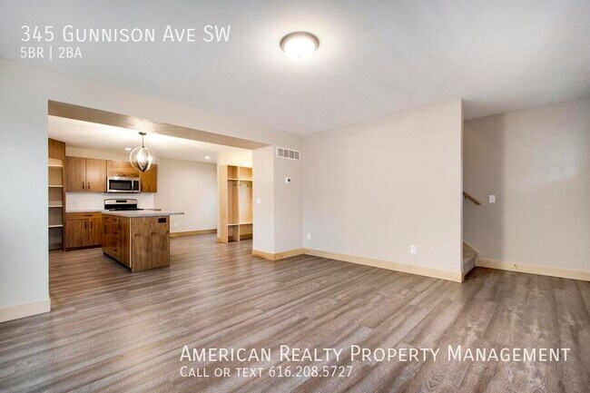 Building Photo - 345 Gunnison Ave SW