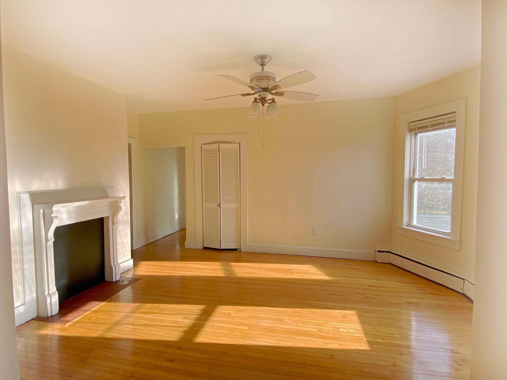 Dining Room - 111 Ashland St