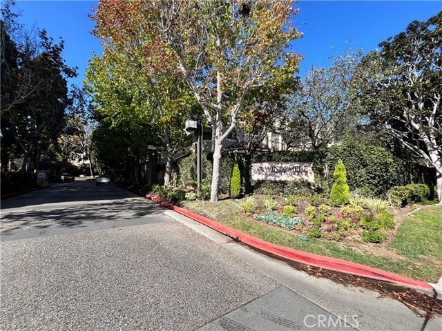 Building Photo - 2567 Plaza del Amo