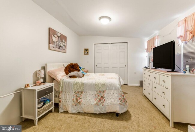 Building Photo - 1013 Delsea Dr