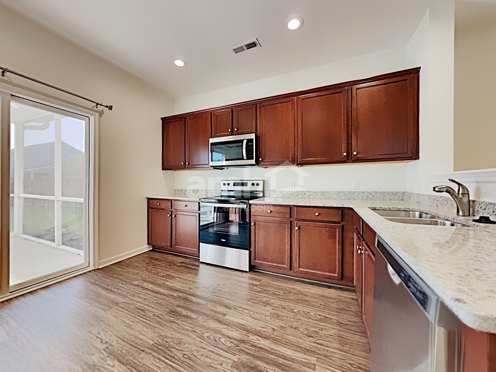 Building Photo - 271 Cameron St