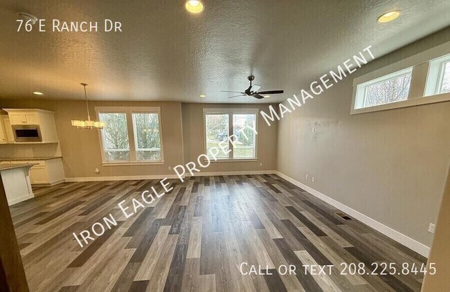 Building Photo - 76 E Ranch Dr