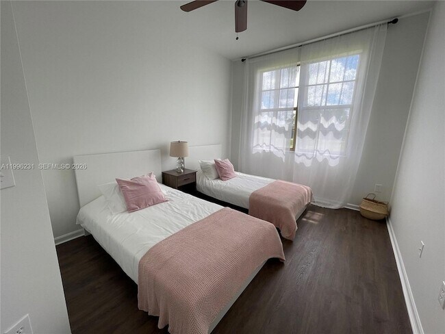 Building Photo - 11720 St Andrews Place St