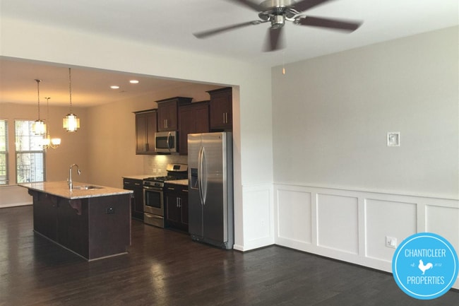 Building Photo - 1007 Metropolitan Dr