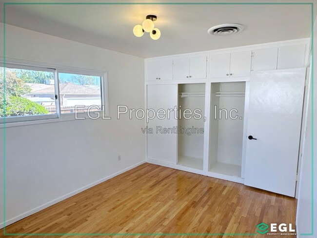 Building Photo - 6226 Aura Ave