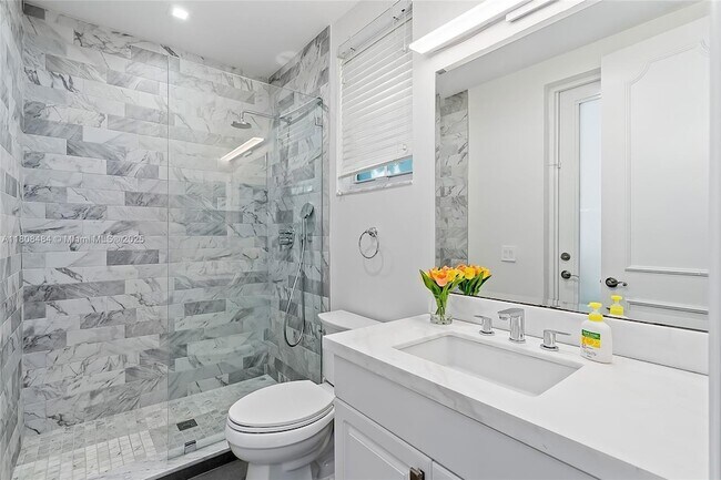 Building Photo - 5701 SW 85th St