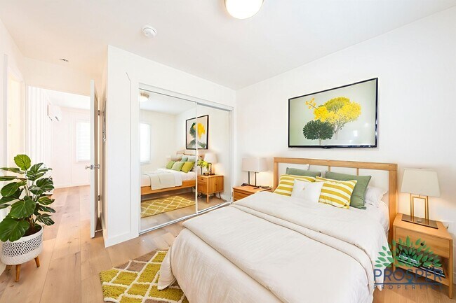 Interior Photo - Venice Cottages