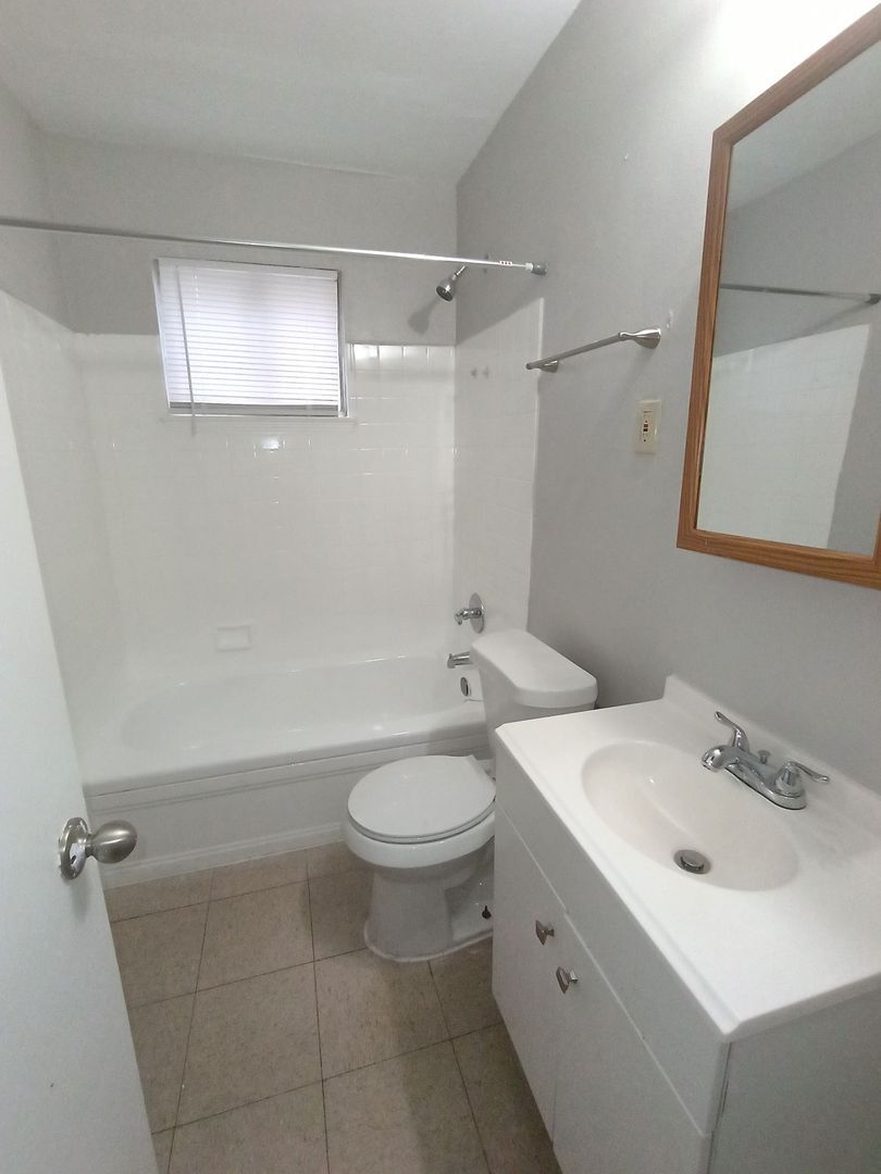 Building Photo - 2551 Dakar Ave