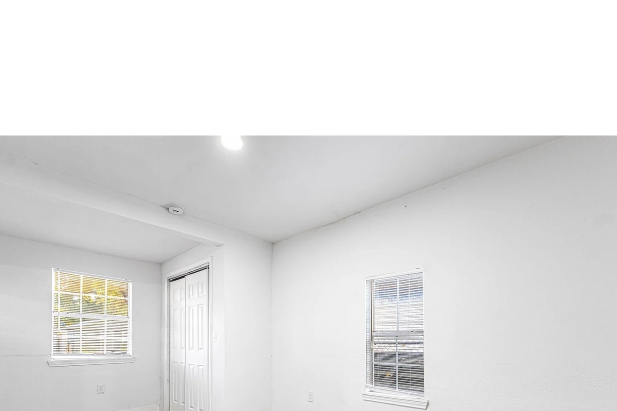 Building Photo - 3537 S Laredo St