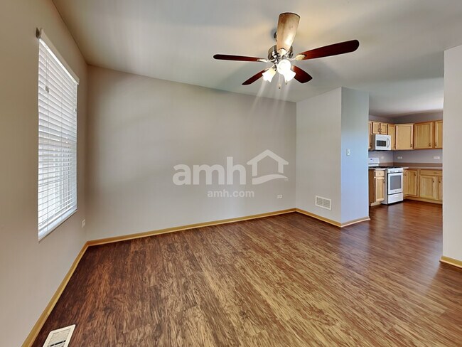 Building Photo - 1821 Eagle Dr