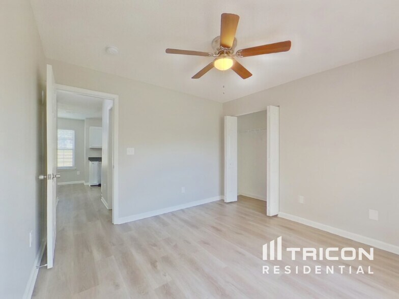 Building Photo - 105 Great Oaks Way