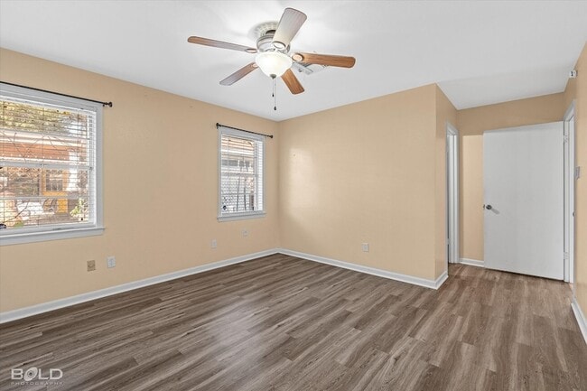 Building Photo - 2710 Higgins Dr