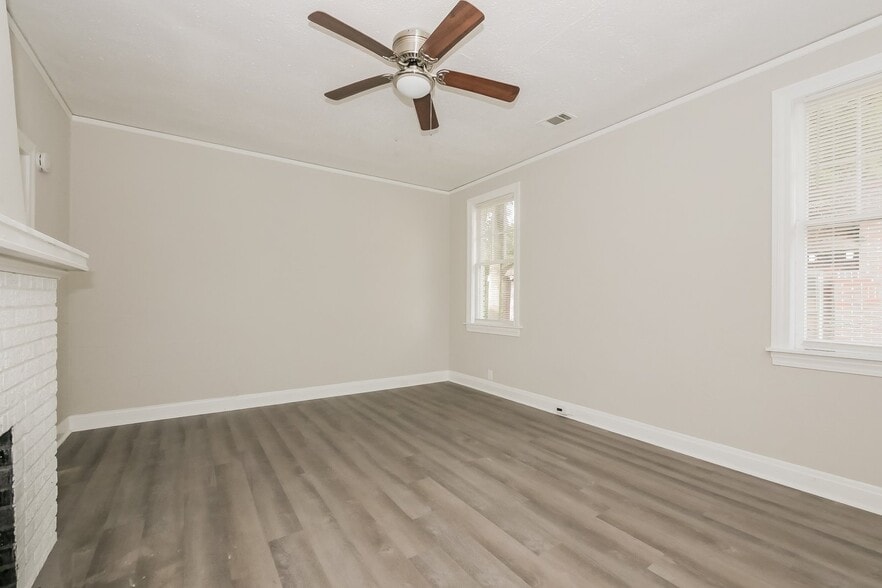 Building Photo - 2231 10th St