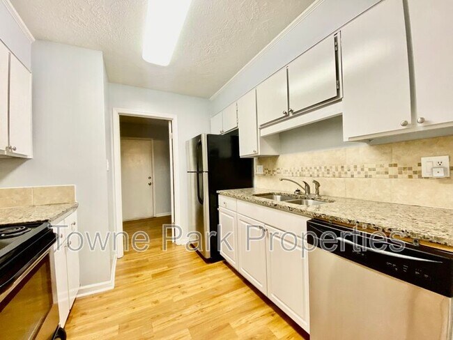Building Photo - 3309 McDonald St