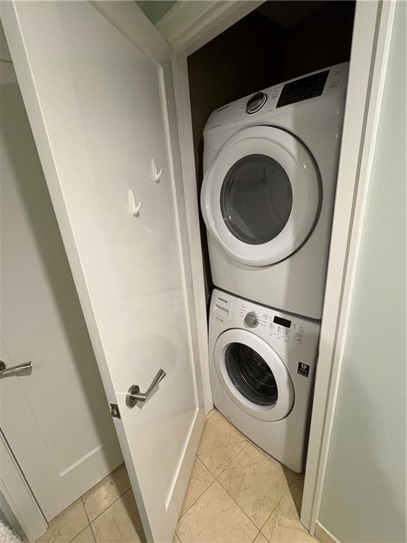 Building Photo - 3325 Piedmont Rd NE