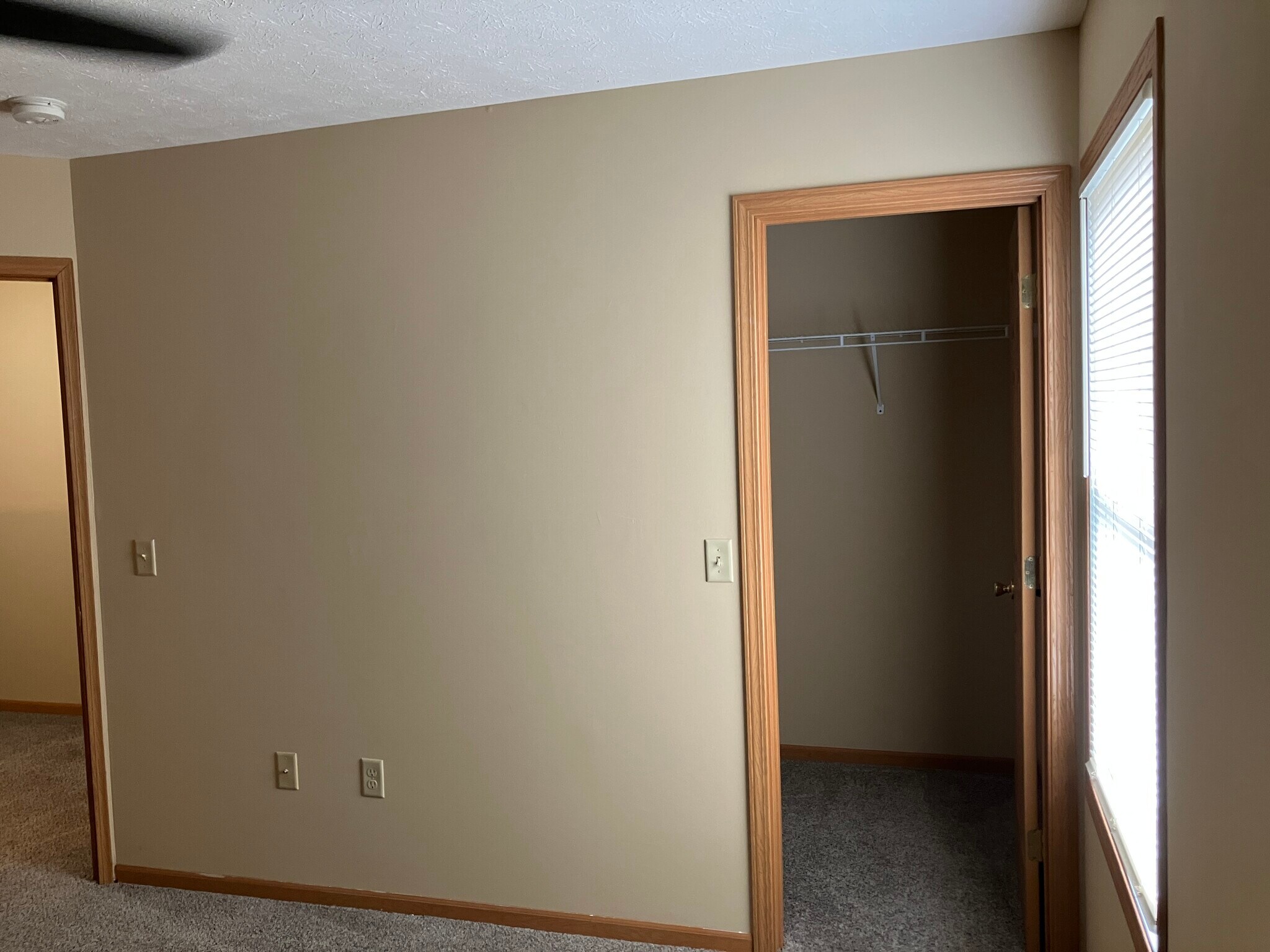 Building Photo - 1046 Laurel Tree Ct