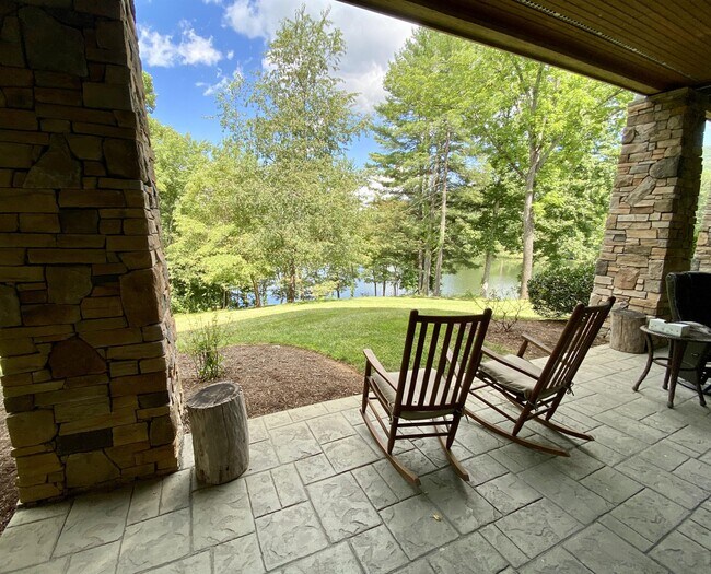Building Photo - 65 Orvis Stone Cir