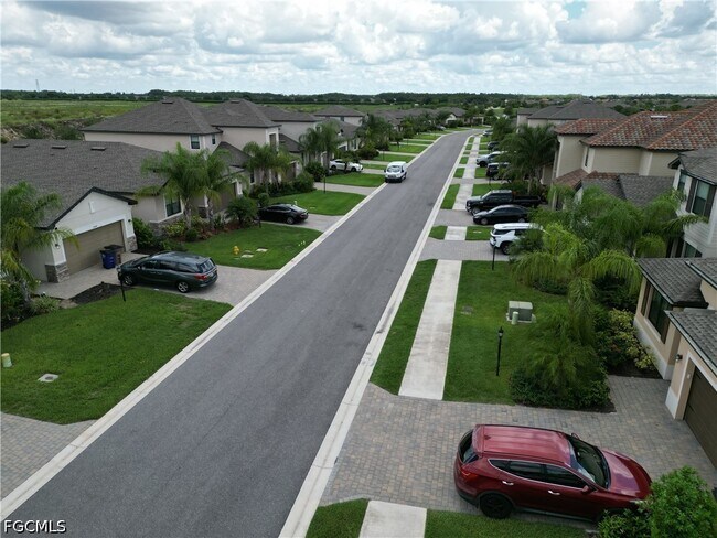 Building Photo - 14499 Cantabria Dr