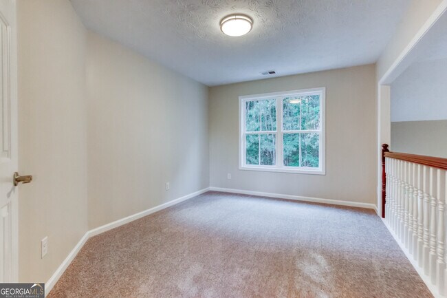 Building Photo - 4085 Fawn Valley Dr