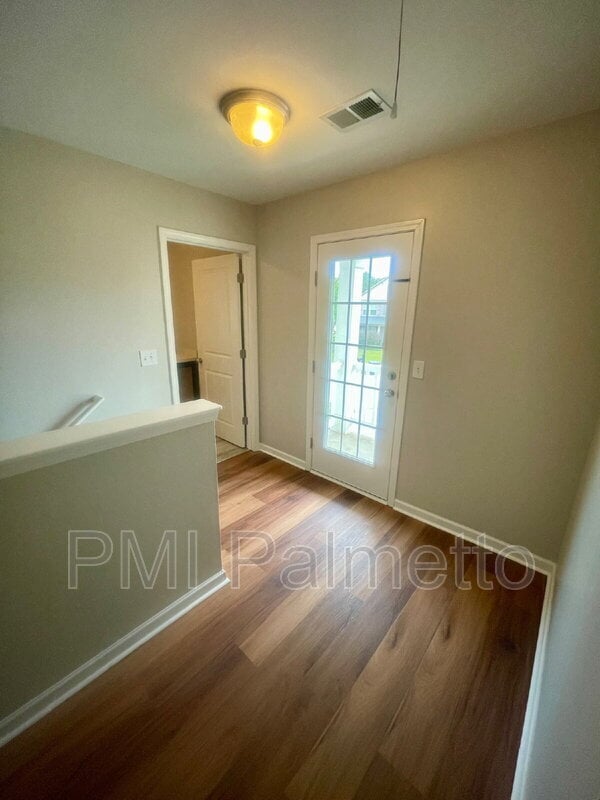 Building Photo - 167 Wingspan Way