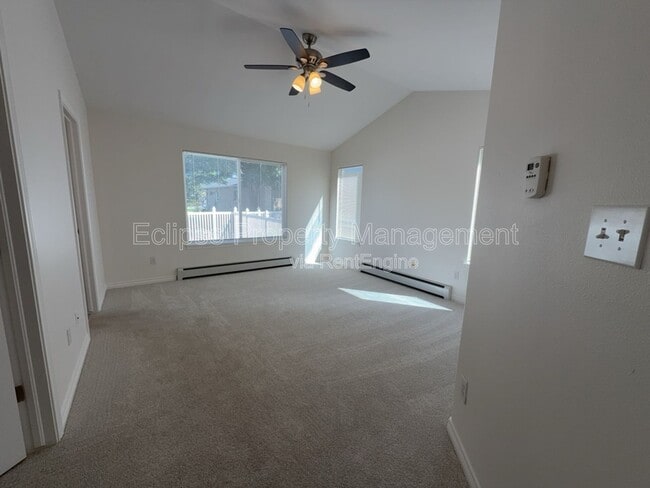 Building Photo - 714 E Harbor Cir
