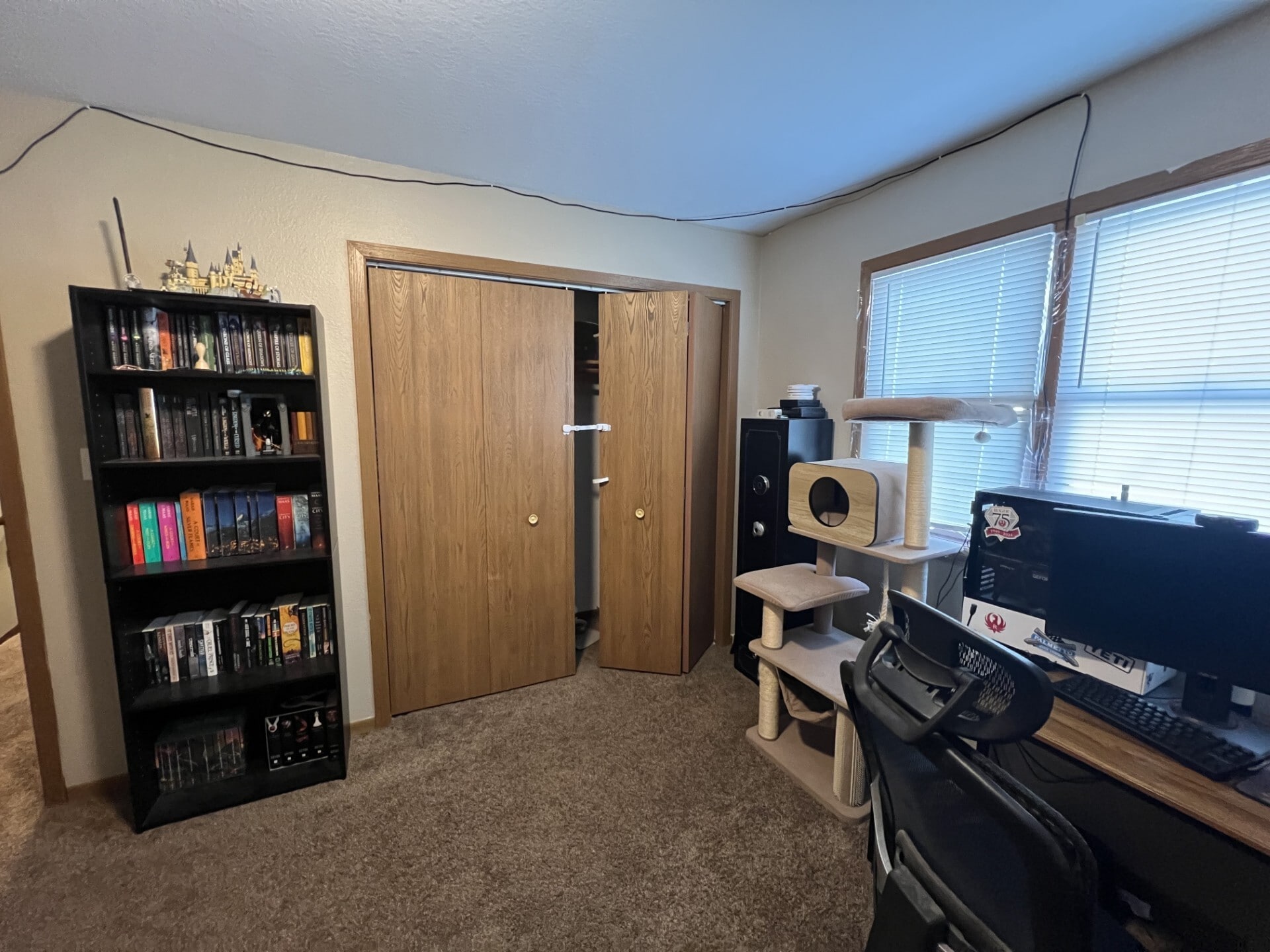 2nd bedroom - 2139 Hummingbird Dr