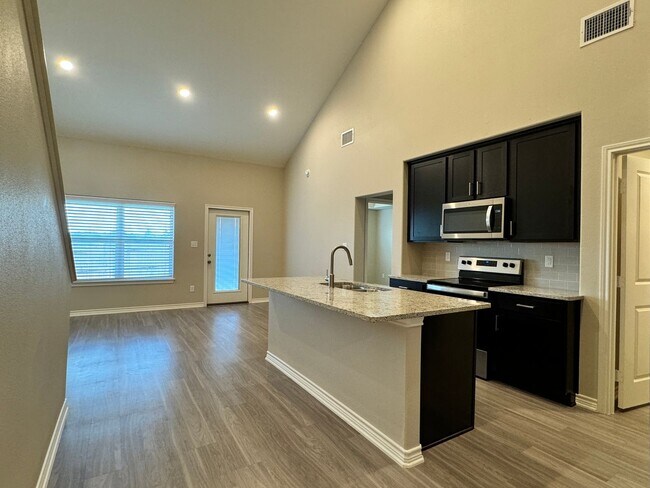 Building Photo - 14568 CR 2191