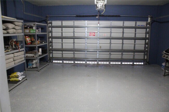 Building Photo - 25096 SW 118th Ave