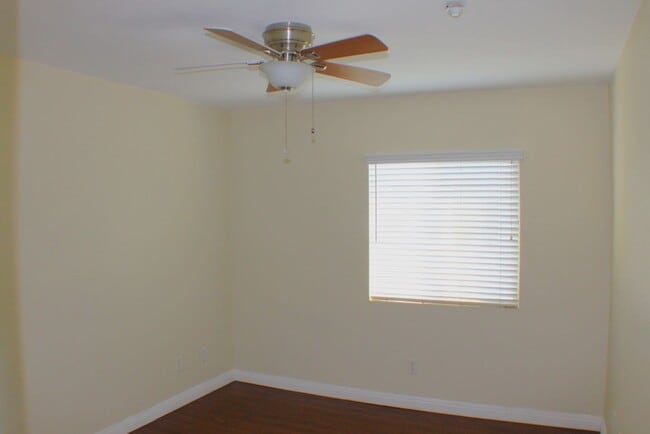 Building Photo - Roomy Palacio Del Oro North Townhome